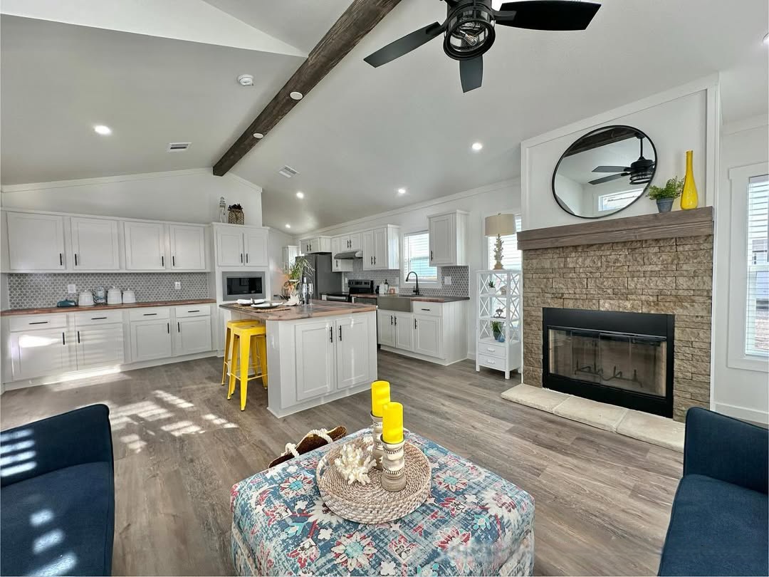 SnapInsta.to_469726467_3766418673575769_9087044119636723195_n