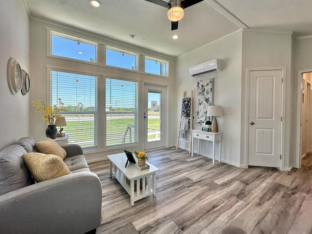 SnapInsta.to_448098591_446665444979260_2385071855869712645_n