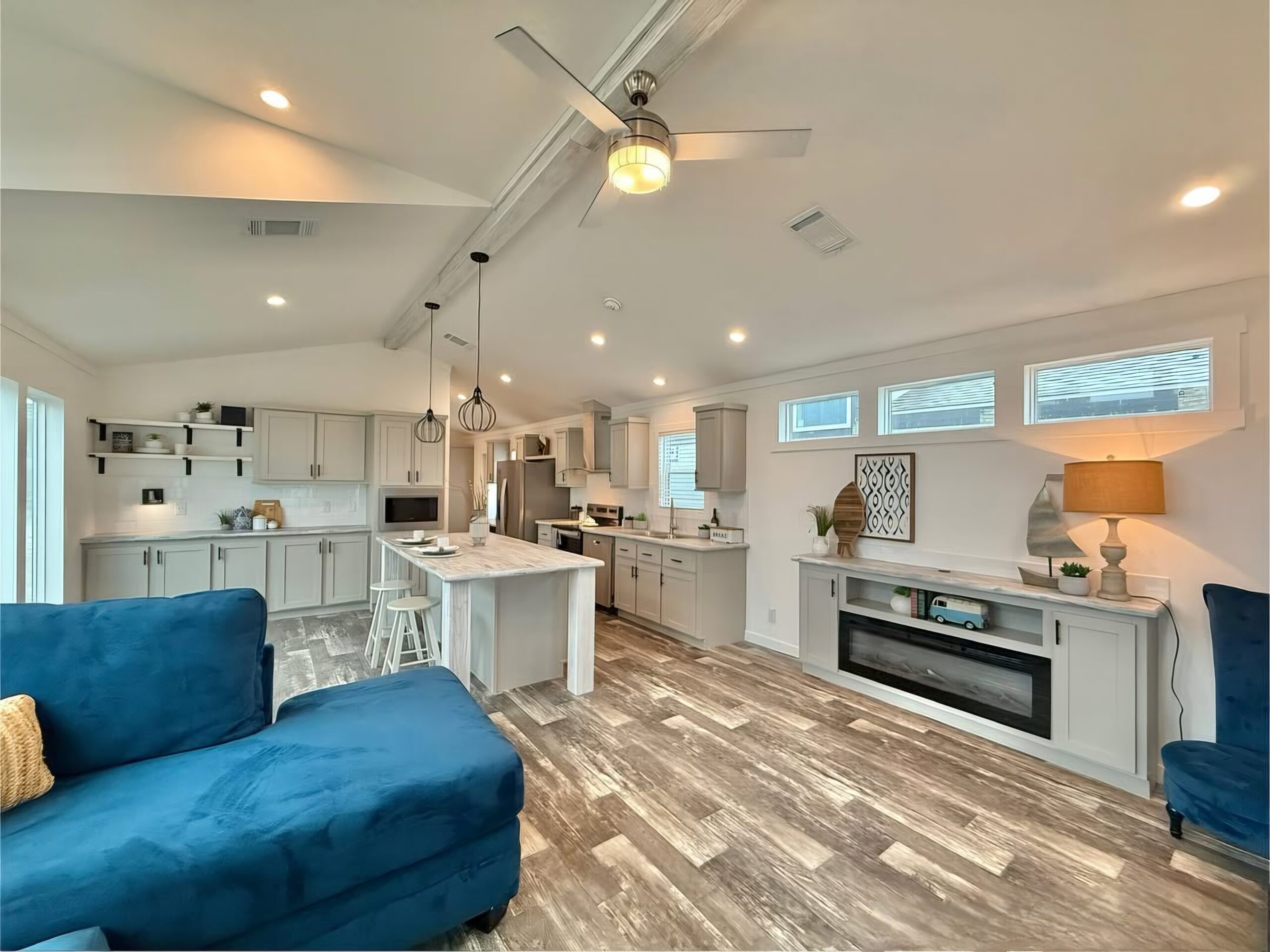 SnapInsta.to_508745444_18393569242184287_1463067522372851107_n