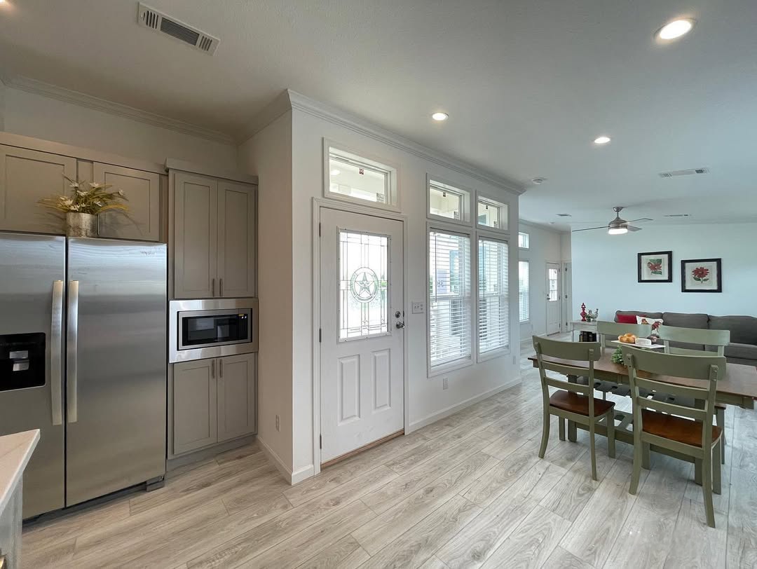 SnapInsta.to_344576058_975418980141373_1052747466189618298_n