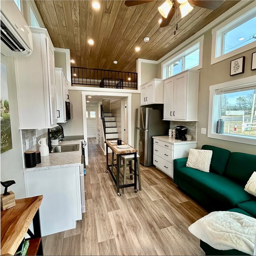 SnapInsta.to_562787877_18402817792186984_2432812636901774339_n