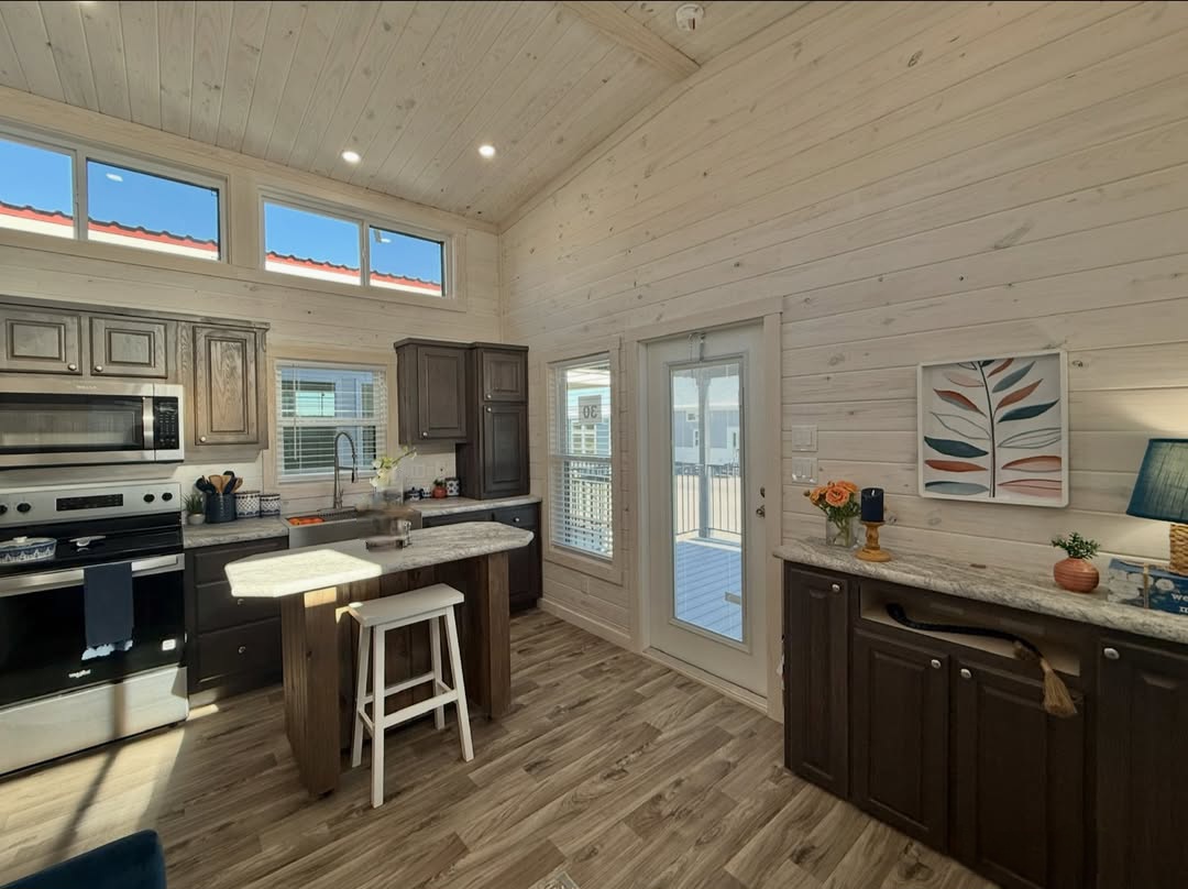 SnapInsta.to_619727521_18162201697408347_8084998429945493379_n