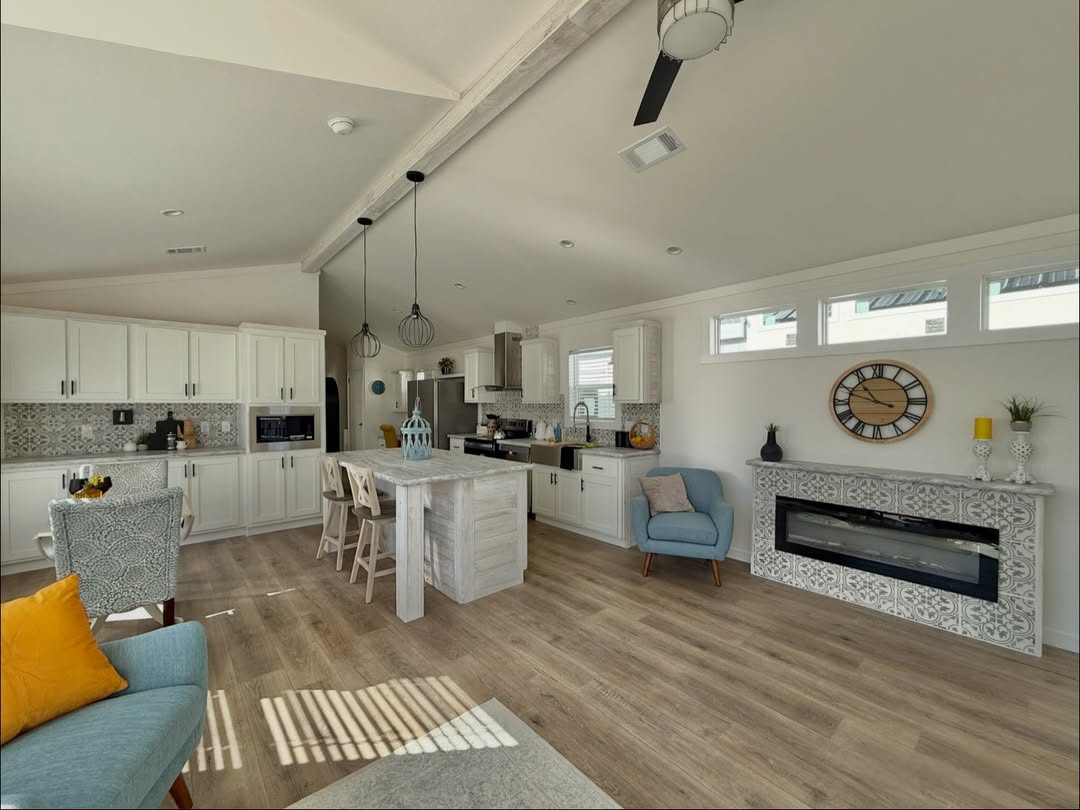 SnapInsta.to_632079306_18164710024408347_595278492591510294_n